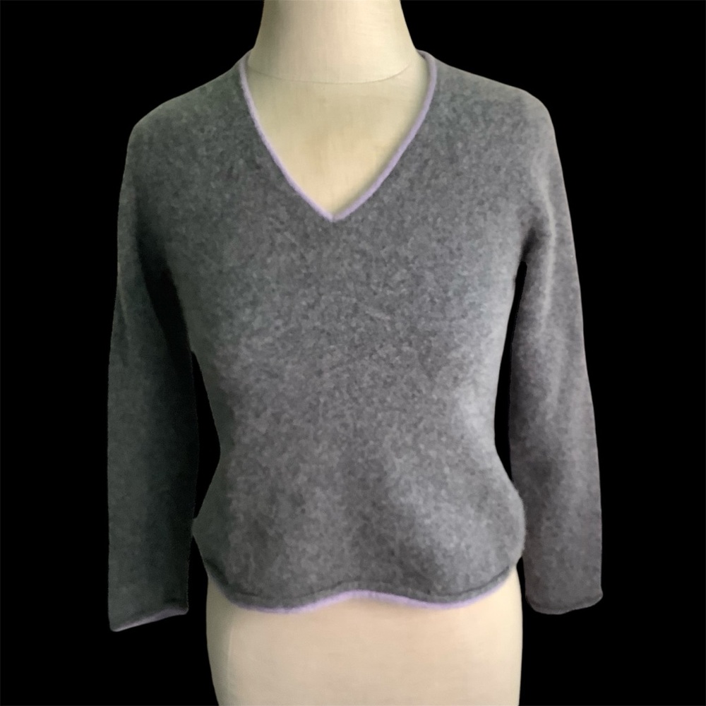 Grace Cashmere Cropped V-Neck Sweater